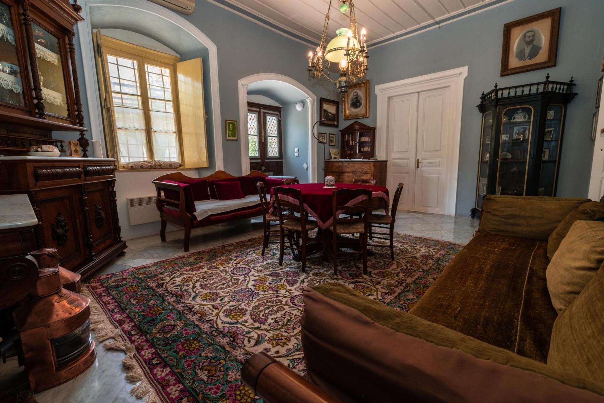 Rafalias Mansion ไฮดรา ภายนอก รูปภาพ